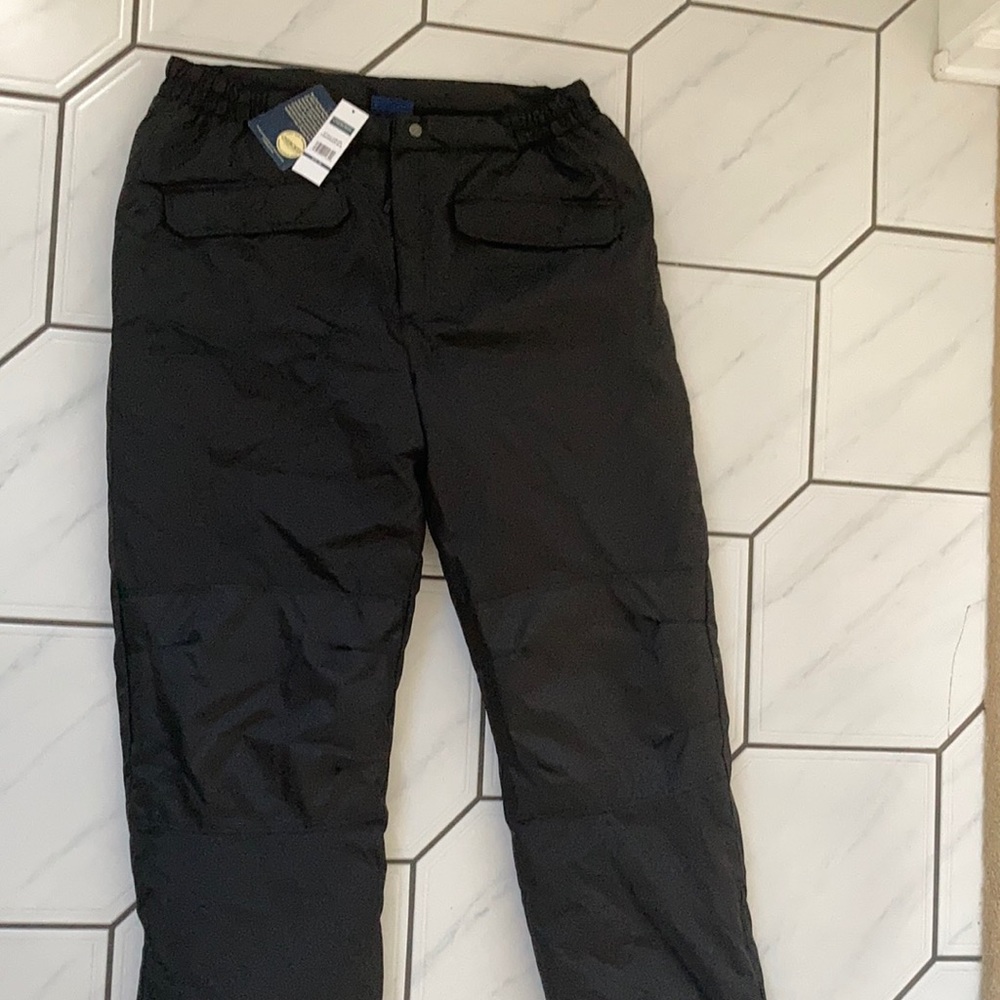 New with tags womens PLUS snow pants